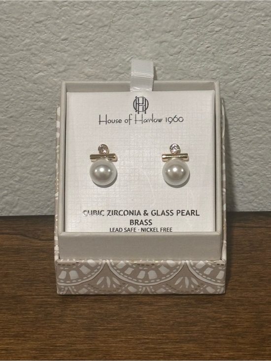 House of Harlow 1960 Jewelry - House of Harlow 1960 Gold Tone and White Pearl Stud Earrings